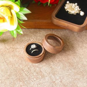 FANI Luxury Walnut Wood Rings Holder 1/2 Slots Round Jewelry Organizer Portable Storage Transparent Lid Rings Box Couple