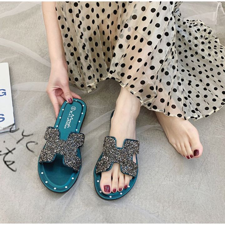 D%C3%A9p%20ch%E1%BB%AF%20H%20%C4%91%C3%ADnh%20%C4%91%C3%A1%20h%C3%A0ng%20Qu%E1%BA%A3ng%20Ch%C3%A2u%20X%E1%BA%A2%20R%E1%BA%BA%20NH%C6%AF%20CHO%20V%C3%8C%20R%C3%81CH%20H%E1%BB%98P%20-%20Image%203