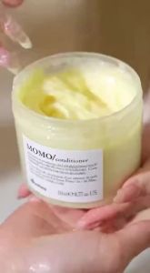 Dầu gội cấp ẩm sâu dành cho tóc khô và thiếu ẩm DAVINES Momo 250ml