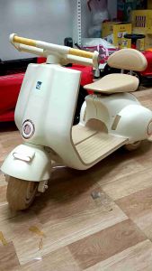 (đủ size)Xe máy điện trẻ em  Vespa 3 bánh có nhạc đèn  kết nối Bluetooth đủ size to nhỏ phù hợp cho bé 2-10t