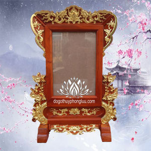 Khung ảnh thờ hoa mai gõ gõ rát vàng 2 cỡ hình thờ 21x31 và 25x35