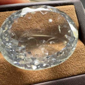 64150-ĐÁ THẠCH ANH TRẮNG ( THIÊN NHIÊN ) CẮT GIÁC KHÔNG XỬ LÝ CÓ SỚ NHẸ