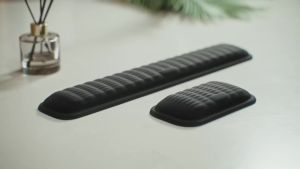 MEKASS Ergonomic Wrist Rest for Keyboard and Mouse Soft Memory Foam Keyboard Wrist Rest Set with Non-Slip Silicone Base Easy Typing Pain Relief Comfort for Office Work Gaming (Classic Black)