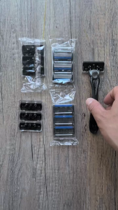 Man Waterproof Manual Razors 7-Layer Razors with Razors Heads Safety Razors Hair Removal Manual Shaver for Daily Use