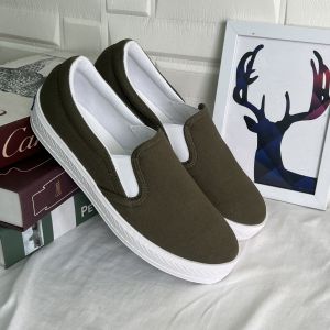 [ส่งเร็วพิเศษ!] Hogo รองเท้าผ้าใบผู้หญิง รองเท้าผ้าใบแบบสวม รองเท้าผ้าใบ รองเท้าสลิปออน รองเท้าผู้หญิง ผ้าใบสลิปออน