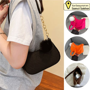 Belfoyer 【สต็อกท้องถิ่น】กระเป๋าสีสันรู้สึกใต้แขนกระเป๋าไหล่ลายของผู้หญิงกระเป๋ามือพร้อมจี้ลูกขน