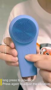{READY STOCK}Facial Cleansing Brush