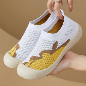 Free Shipping Spring Slip-On Breathable Thin Round-Toe Fabric Shoes For Women Soft-Soled Comfortable Mom Shoes Fashionable Versatile Lazy Shoes