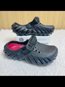 Crocs New style clogs for couples trendy and cool non-slip beach shoes personalized outdoor slippers