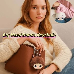 AUDIENC ป้องกันการสูญหาย ตุ๊กตาพีวีซีซีรีส์ Dimoo แบบพกพา นุ่มนวล พวงกุญแจหัวใหญ่ Dimoo สร้างสรรค์ แกล้งกู๊ฟฟี่ จี้ตุ๊กตาการ์ตูน ผู้ชาย