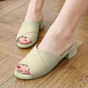 LKShoes แฟชั่นใหม่ รองเท้าแตะแบบสวมแฟชั่น รุ่นนี้สีสวยละมุน ทรงเกาหลีสุดๆ สายไขว้แฟชั่นสุดเก๋ เสริมส้นหน่อยๆ ดูดี ดูแพงมาก รุ่นนี้ทำความสะอาดง่ายมาก ต้องลอง