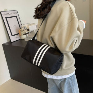 Ladies Toast Bag 2024 New Style One-Shoulder Messenger Bag Fashion Sports Large-Capacity Mountain Climbing Travel Light Leisure Wide