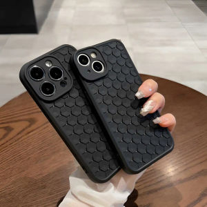 เคสโทรศัพท์มือถือแบบตาข่ายระบายอากาศได้ For iPhone 16 11 15 14 13 12 Pro Max 14 15 Plus