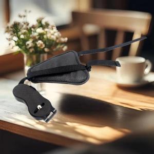 【จัดส่งภายใน 2-3 วัน】 ด้ามจับหนัง PU แบบมืออาชีพ 1 2ชิ้นพร้อมสายรัดแบบมีรูสกรูสำหรับอุปกรณ์เสริมกล้อง canon nikon SLR