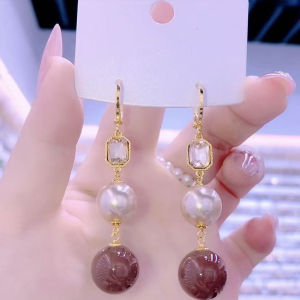 Fashionable Ring Gift  秋冬新款优雅耳环小众轻奢高级感珍珠耳扣女 年新款百搭品