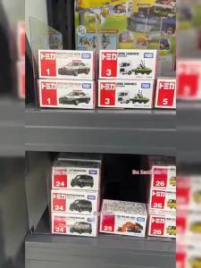 Tomica 145 Initial D Toyota AE86 Trueno Black & White 1:64 Die-Cast Model Car – Red & White Collectible Toy