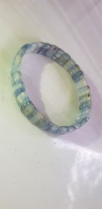 Vòng tay nữ đá Kyanite Bản tự nhiên Xanh nhẹ đẹp size chuỗi bản Ni 53mm x cao 10mm dầy 3mm màu xanh kyanite nước ngọt ngào nữ mệnh thủy mệnh mộc có 980k/1 chiếc ạ