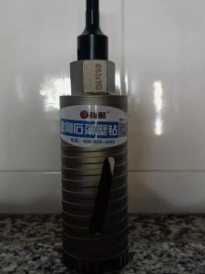 MŨI KHOAN RÚT LÕI KHÔ XÁM THÉP VÀ ME SỊN CHỐNG KẸT Dài 18cm phi 63 mm chân chuyển xám nguyên khối-1919