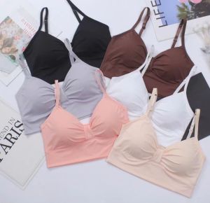 สายเดี่ยว สีพื้น ตกแต่งโบว์ ปรับสายได้ เสริมฟองน้ำ ผ้านุ่ม สปอร์ตบรา ผ้านุ่มลื้น สีสวยน่ารัก หมอนล้านที่ 123 ของ Ladateens Shop