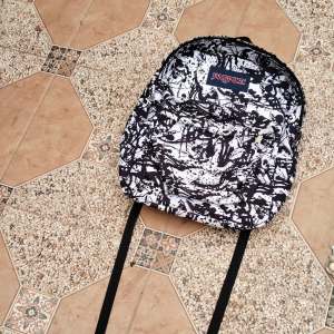 (READY) TAS JANSPORT KOMIK RANSEL PRIA WANITA KOMIK TAS JANSPORT - MOTIF PERCIKAN TINTA tas sekolah jansport