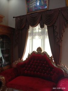 GORDEN PONI GELOM BANG GORDEN MEWAH GORDEN BERNUANSA KLASIK GORDEN PINTU GORDEN JENDELA GORDEN PINTU UTAMA GOEDEN SEKAT RUANG TAMU GORDEN PINTU KAMAR GORDEN PERHOTELAN  GORDEN GERBANG  GORDEN KACA 2 DAUN