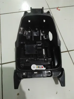 Box bagasi helm honda beat karbu
