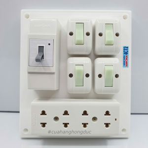 Bảng điện 4 công tắc 3 lỗ cắm CB cóc 4CT2 SOPOKA