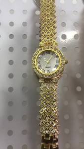 Cross-border hot Watch Fashionable diamond-studded womens watch with Roman numeral dial glass quartz movement and bracelet style