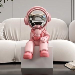 Sacesr Miniature Astronaut Ornaments Living Room Aesthetic Figurines Creative Interior Art Sculptures Desk Home Decorations Gift Ideas K7M2P