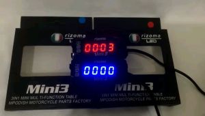 Volt Meter Rizoma: Pengukur Tegangan & Suhu 3IN1 untuk Kendaraan
