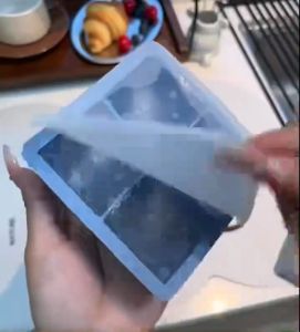6 grid silica gel ice cube frozen popsicle ice cube mold Ice box Ice cube homemade DIY ice cube mold PAZU