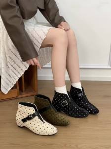 Giày bốt nữ Bốt cổ ngắn mũi tròn dáng rộng gót thô chấm bi thanh lịch 34-39 Cỡ