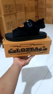 Sandal Outdoor Pria Lozta As 02 High Quality - Desain Ergonomis dengan Kulit Sapi Asli (Tabel Perbandingan Ukuran Internasional)