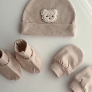 Cute & Soft Hat with Mittens & Socks Baby Hat with Bear Pattern Cotton Hat set Comfortable Set for 0-6 Month Boy & Girls