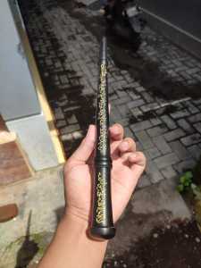 Tongkat Komando Mini Kayu Kelor Hitam Ukir Kaligrafi Panjang 35 cm