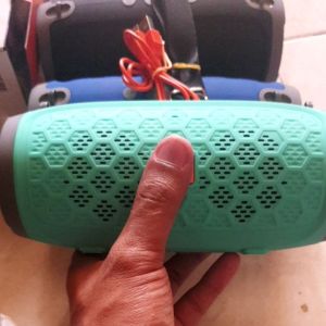 Speaker audio bluetooth XTRERE J2020 audio Bas Wiralles Bluetooth
