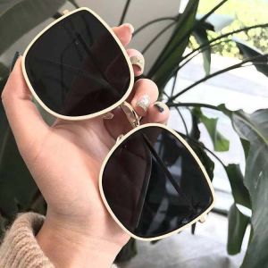 MX004 Kacamata Hitam Titanium Women Sunglasses New Import Kacamata Fashion
