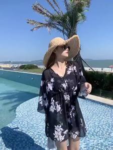 New fashionable womens swimwear summer loose print sun protection overall beach bikini 3-piece set (in stock)