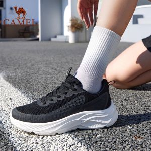 รองเท้าวิ่งผู้หญิงน้ำหนักเบาระบายอากาศได้ดีสนีกเกอร์รองเท้าผ้าใบพื้นนุ่มสบาย