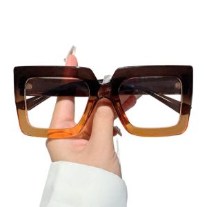 THOMA โปร่งใสโปร่งใส แว่นตาป้องกันแสงสีฟ้า เรโทร กรอบขนาดใหญ่สุด แว่นตาทรงเหลี่ยม แฟชั่นสำหรับผู้หญิง น้ำหนักเบามาก แว่นตาธรรมดา สำหรับผู้หญิง