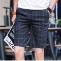 Celana Pendek Pria Gaya Casual Motif Tartan Garis Nyaman Pinggang Reguler. 