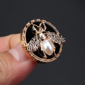 5pcs Creative Bee Buttons 18/23mm Three-dimensional Metal Bee Beautiful Shank Buttons Clothes Accessories h260610