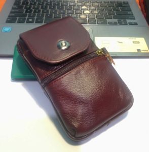 DOMPPET HP KULIT/SARUNG HP PRIA BAHAN KULIT/MODEL TIGA SLOT/SERAT KULIT HALUS/BISA DIPINGGANG