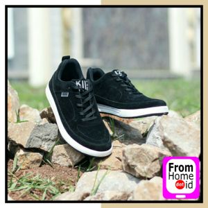 Sneakers Pria Black Premium FH 225X - Bahan Suede - Warna Hitam