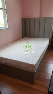 เฉพาะปลอกซิปสวมใส่ที่นอนยางพารา และใส่ได้กับที่นอนทุกชนิด มีซิปรอบเป็นตัวยู-U ส่วมใส่ง่าย ถอดซักได้ ระบายอากาศได้ดี ไม่อมฝุ่น