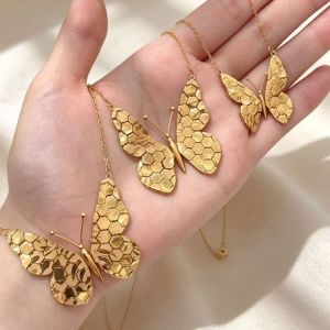 SUNYMEI 3/4/6cm Butterfly Pendant Necklace Minimalist Fashion Stainless Steel Choker Niche Hypoallergenic Butterfly Pendant For Women
