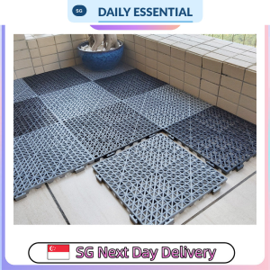 【DAILY ESSENTIAL】 Interlocking PVC Drainage Floor Mat 30 x 30 cm One Piece