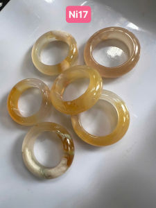 Nhẫn Nữ mới Đá Mã Não Bông Vàng Trắng Đậm Nhạt Bóng Đẹp Ni 17mm Cao 7mm Dầy 4mm Chị em Nữ mệnh Kim mệnh Thủy mệnh Thổ đeo lên tay xinh xắn may mắn chỉ có 350k/1 chiếc ạ