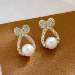 Fashionable niche design faux pearl earrings for women French elegant style light luxury enamel irregular earrings