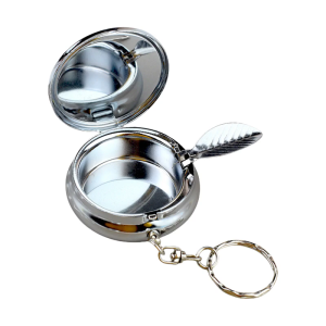 Portable Ashtray Keychain for Car Use Fireproof Alloy Ashes Holder Keyring Smokings Accessories for Indoor and Outdoor